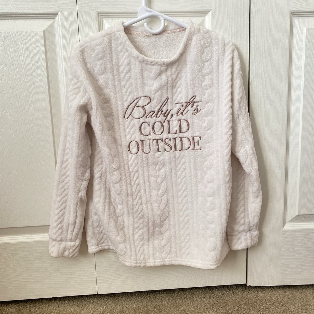 Baby Its Cold Outside Women's Sleep Shirt Size Medium/Large Fluff Warm Soft NWOT